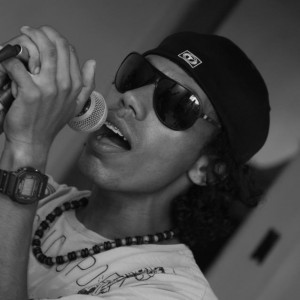 Atleticano faz música em homenagem ao Galo 255237 377373508996338 429908121 n 300x300 - Atleticano faz música em homenagem ao Galo