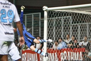 na trave bruno cantini 300x200 - Ronaldinho e etcetera