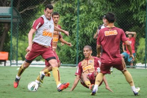 8119985742 437538d5b5 b 300x200 - Cuca define time para jogo contra o Flamengo