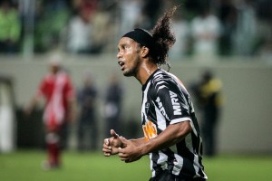 r49 marca bruno cantini 300x200 - Retrospectiva 2012 - Junho