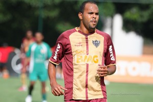 alecsandro x betim bruno cantini 300x200 - O &uacute;ltimo teste antes do cl&aacute;ssico