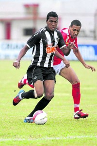 nORUSQUINHA 200x300 - De virada e com gols no fim, Galo vence na Copa S&atilde;o Paulo