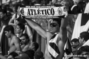 cachecol arquibancada Daniel teobaldo 300x200 - Atlético divulga numeração fixa para a Libertadores