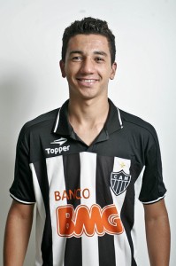 renan oliveira oficiak 199x300 - CENTRO DE REABILITA&Ccedil;&Atilde;O CIDADE DO GALO