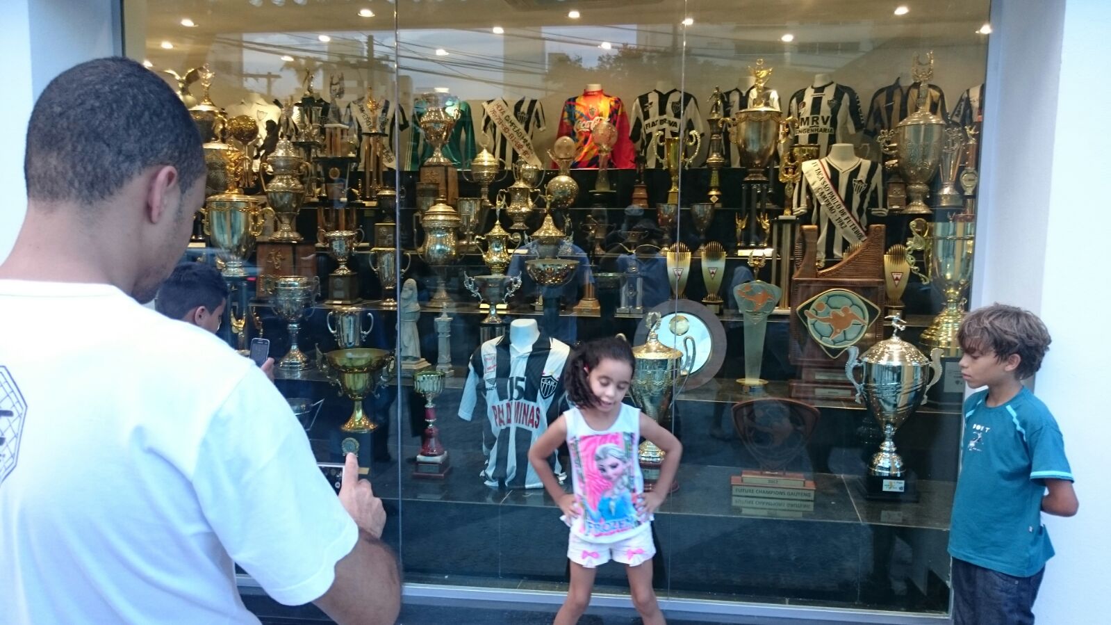 IMG 20160214 WA0123 - GALO INAUGURA MEMORIAL COM NOVIDADES PARA O ATLETICANO