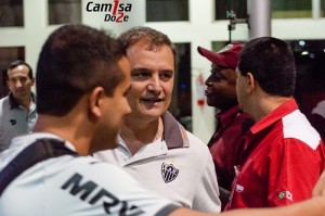 13007128 985864758159649 4511815480385832758 n 300x199 - Fotos - Desembarque do Atl&eacute;tico ap&oacute;s o empate com a URT