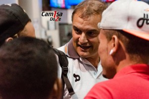 13015369 985864858159639 7092003070506719511 n 300x199 - Fotos - Desembarque do Atl&eacute;tico ap&oacute;s o empate com a URT