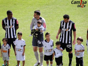 13509086 1027034430709348 2391245020319822172 n 300x225 - Eu na arquibancada - Am&eacute;rica 0x1 Atl&eacute;tico (parte 1)