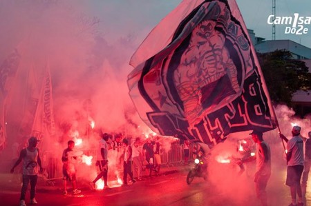 14292483 1084624148283709 338106608232706726 n 450x299 - Torcida recebe o time no Horto - Atl&eacute;tico 1x0 Sport