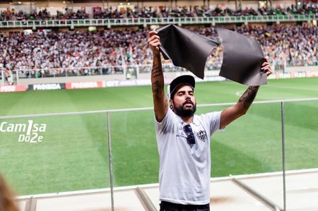 14448848 1093100730769384 5709874830149007398 n 450x299 - Eu na arquibancada - Atl&eacute;tico 3x1 Internacional