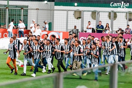 14462840 1093157847430339 5549746472420976195 n 450x299 - Eu na arquibancada - Atl&eacute;tico 3x1 Internacional