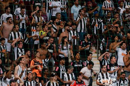 14502924 1093157030763754 1423312323346006187 n 450x299 - Eu na arquibancada - Atl&eacute;tico 3x1 Internacional