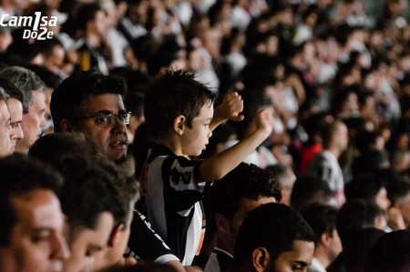 14729315 1107487239330733 3090918512195410859 n 450x299 - Eu na arquibancada - Atl&eacute;tico 3x0 Am&eacute;rica (parte 1)