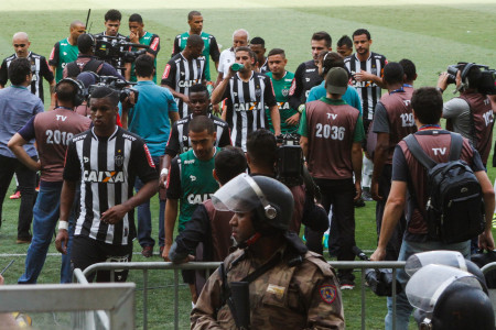 MG 8367 450x300 - Eu na arquibancada - Atl&eacute;tico 2x2 Flamengo (parte 1)