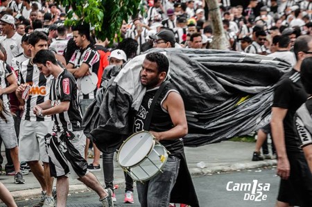 14600895 1123322461080544 205420764607784228 n 450x299 - Eu na arquibancada - Atl&eacute;tico 2x2 Flamengo (parte 2)