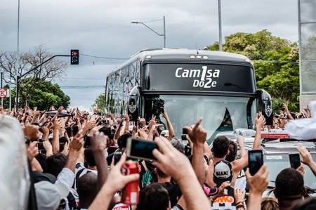 14601068 1123322357747221 4695575896964884418 n 450x299 - Eu na arquibancada - Atl&eacute;tico 2x2 Flamengo (parte 2)
