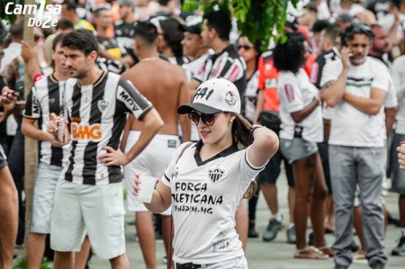 14906915 1123322731080517 95081955595618180 n 450x299 - Eu na arquibancada - Atl&eacute;tico 2x2 Flamengo (parte 2)