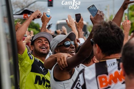 14915322 1123321921080598 4722000999836552650 n 450x299 - Eu na arquibancada - Atl&eacute;tico 2x2 Flamengo (parte 2)