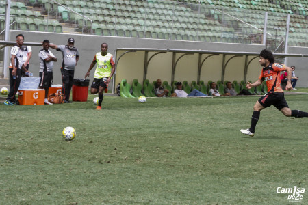 MG 9277 450x300 - Galeria de fotos - Atl&eacute;tico treina no Independ&ecirc;ncia (12/11/2016)