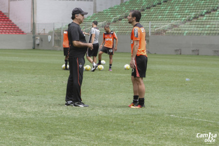 MG 9428 450x300 - Galeria de fotos - Atl&eacute;tico treina no Independ&ecirc;ncia (12/11/2016)