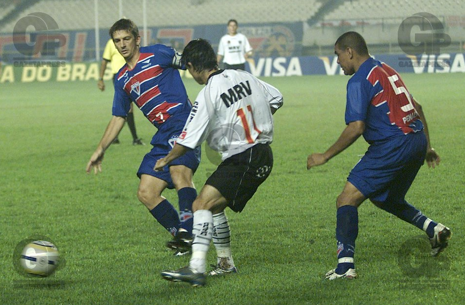 02 1 - 19 de abril de 2006: Fortaleza 1 x 3 Galo (Copa do Brasil)